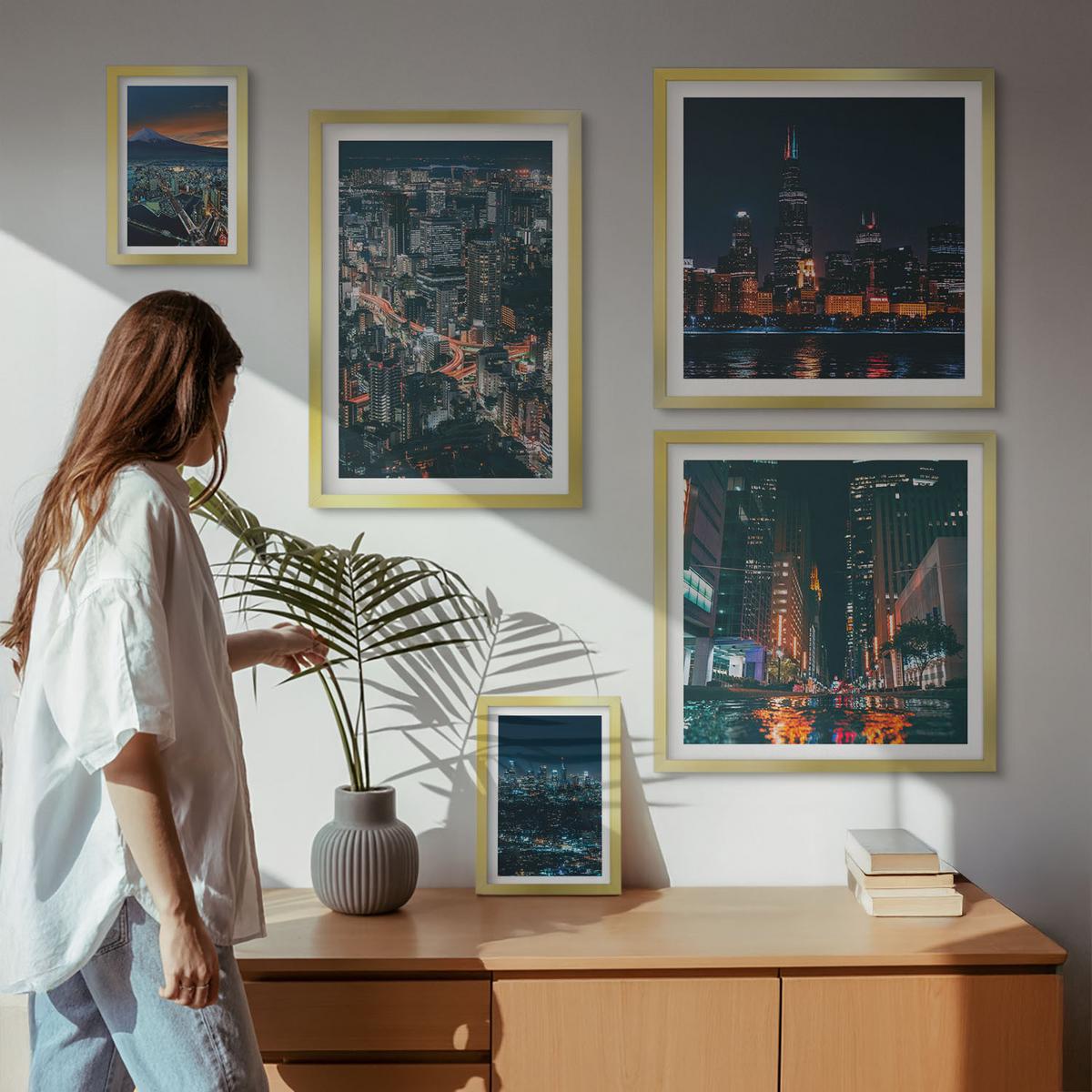 BILDER SET 5er Set - 50x50 cm & 20x30 cm & 40x60 cm Goldrahmen - Bergpanorama der Stadt bei Nacht - Goldfarben, Kunststoff (40/60cm) - TULUP