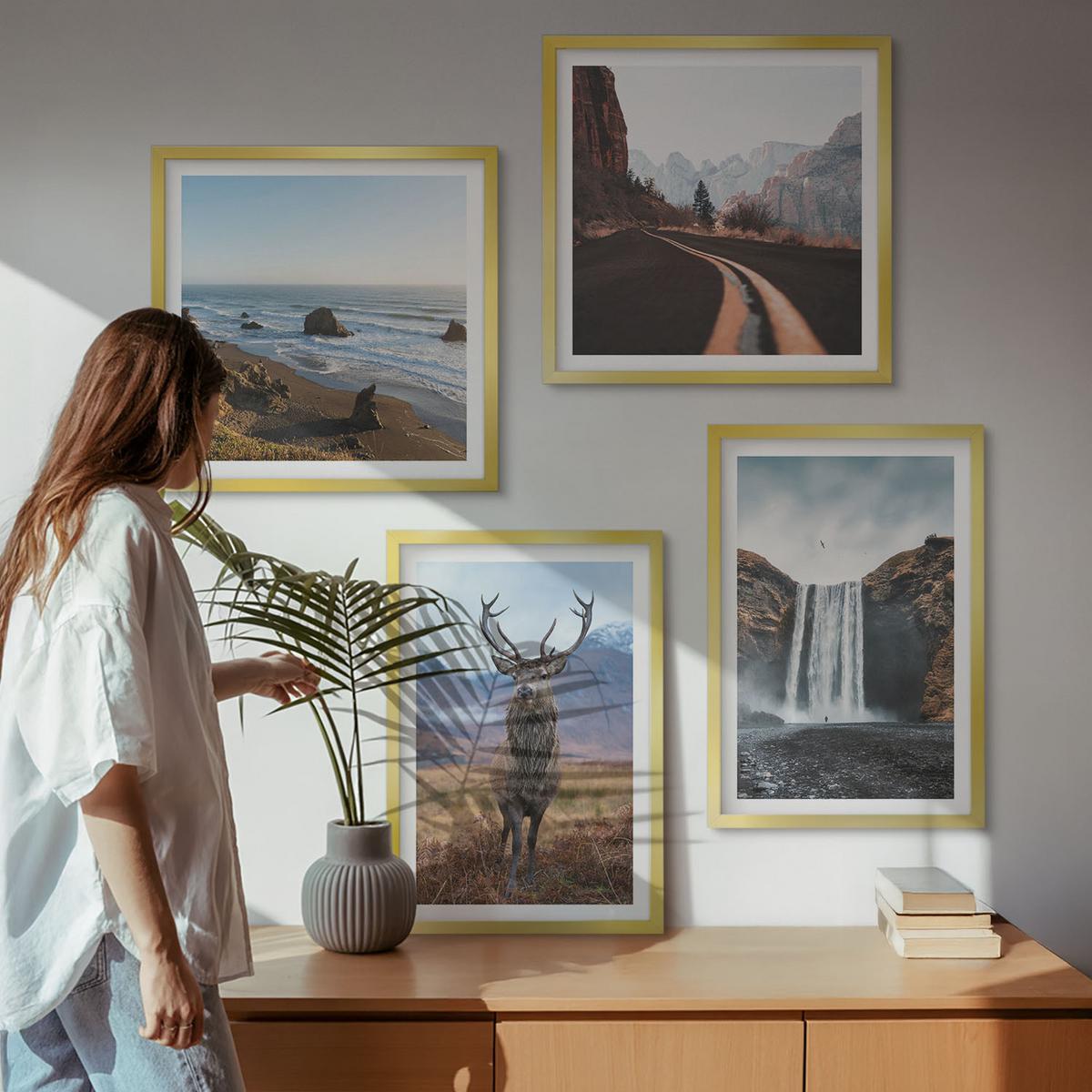 BILDER SET 4er Set - 50x50 cm & 40x60 cm Goldrahmen - Berglandschaften, Wasserfälle, Hirsche, Strände - Goldfarben, Kunststoff (50/50cm) - TULUP