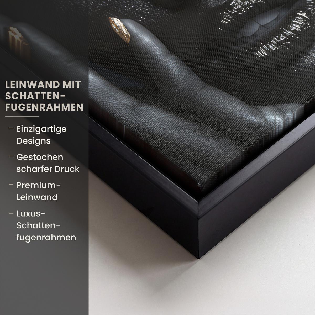 LEINWAND Bilder mit Rahmen - Frau - Gold - Porträt - Schwarz-Weiß - Luxus - 20x20 - Hellblau, Textil (20/20cm) - MuchoWow