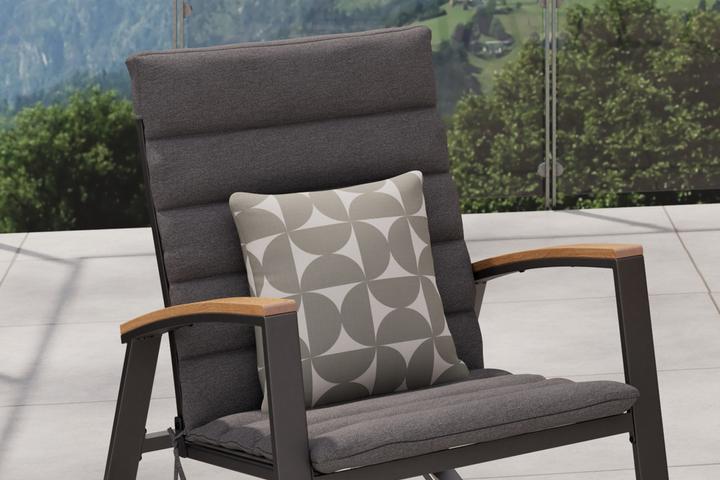 Balkonset Grau Outdoorstoff Webstoff Sitzfläche Textilene Gestell eckig Dunkelgrau Gusseisen Armlehnen Holz Naturfarbe