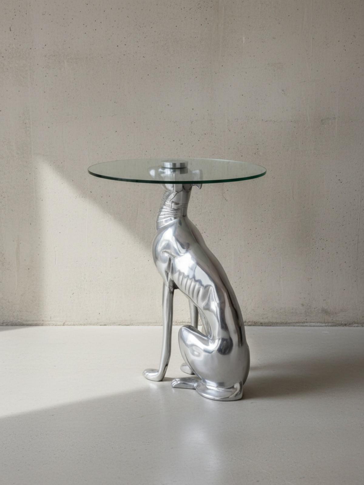 BEISTELLTISCH – Aluminium Glas Silber Skulptur Windhund 55x40 cm handgefertigt - Silberfarben, Glas/Metall (40/40/50cm) - KADIMA DESIGN