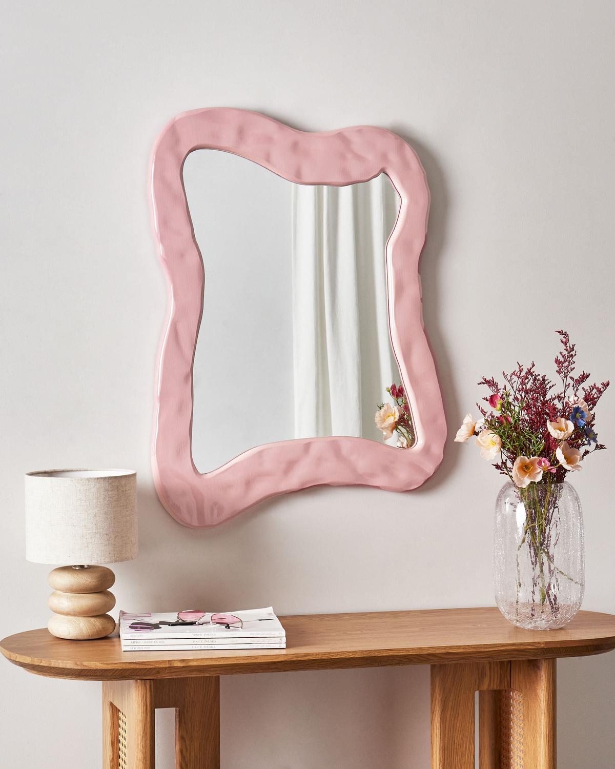 WANDSPIEGEL 60/80 cm Rosa Pencran - Pink, Holzwerkstoff (60/80/3cm) - Beliani