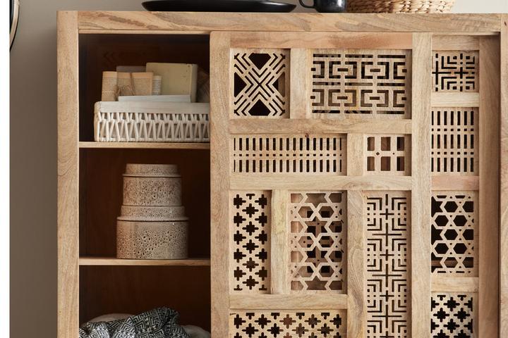 Highboard Echtholz Mangoholz imprägniert und lackiert 4 Einlegeböden 2 Schiebetüren