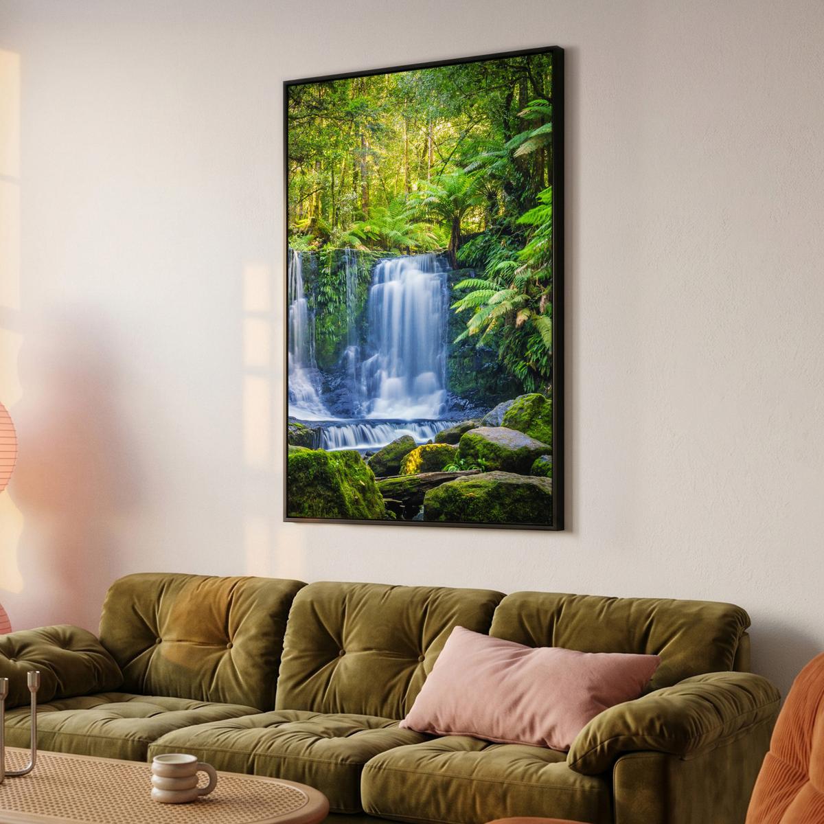 LEINWAND Bilder mit Rahmen - Dschungel - Wasserfall - Australien - Pflanzen - Natur - 80x120 - Dunkelgrün, Textil (80/120cm) - MuchoWow