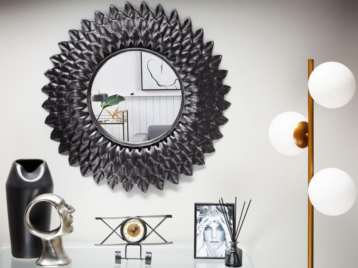 WANDSPIEGEL altsilber rund 70 cm Larrau - Silberfarben, Metall (70/70/4cm) - Beliani