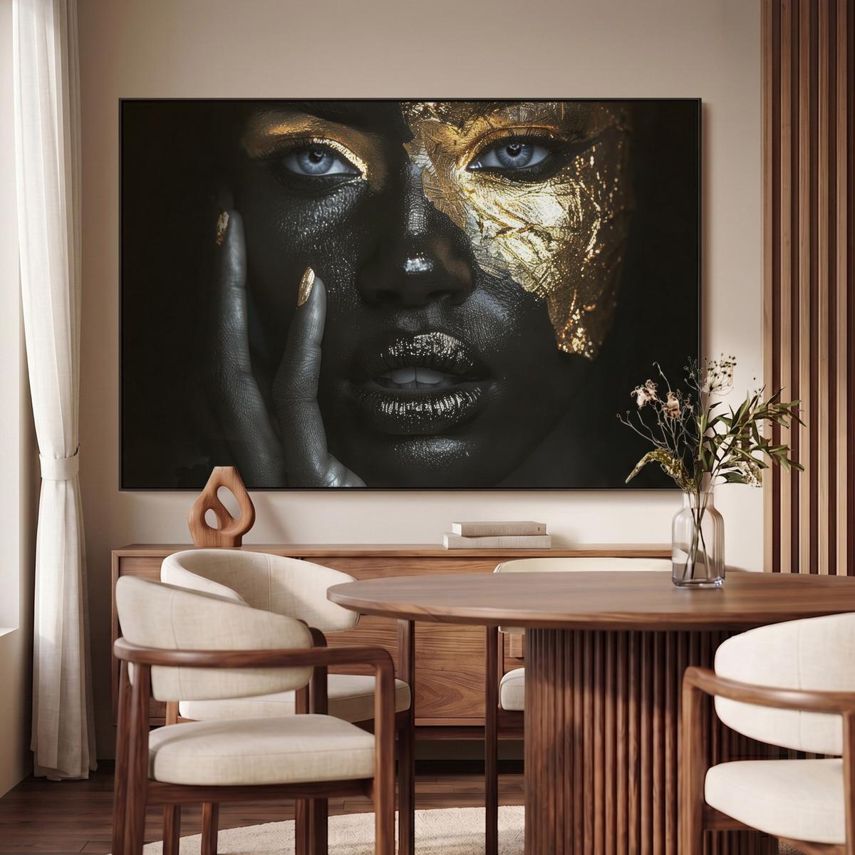 LEINWAND Bilder mit Rahmen - Frau - Gold - Porträt - Schwarz-Weiß - Luxus - 120x80 - Hellblau, Textil (120/80cm) - MuchoWow