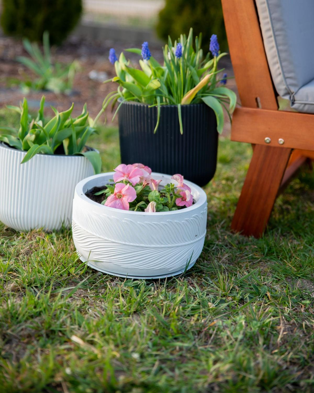 BLUMENTOPF cremeweiß rund 25/25/14 cm Ftero - Weiß, Naturmaterialen (14cm) - Beliani