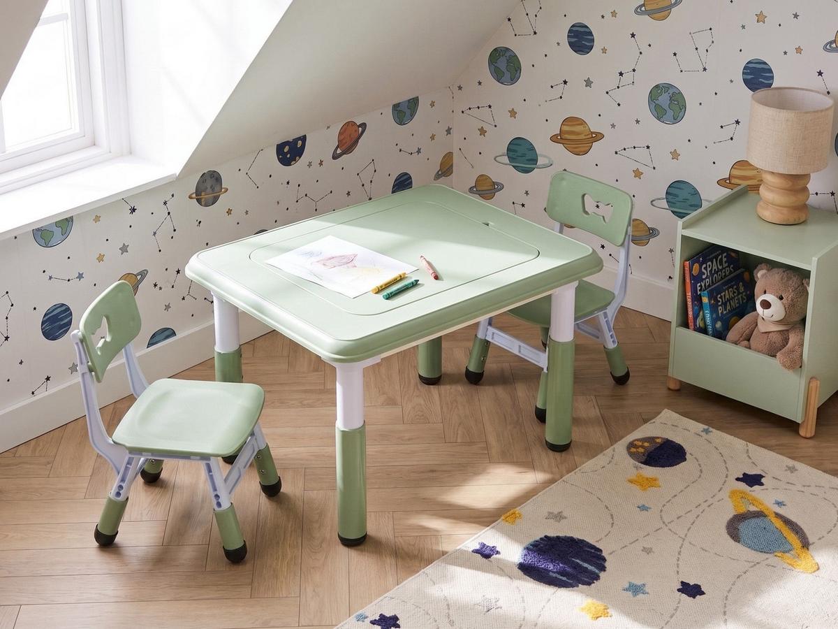 KINDERTISCH mit Stühlen Grün Bondo - Weiß/Grün, Kunststoff (82/51/62cm) - Beliani