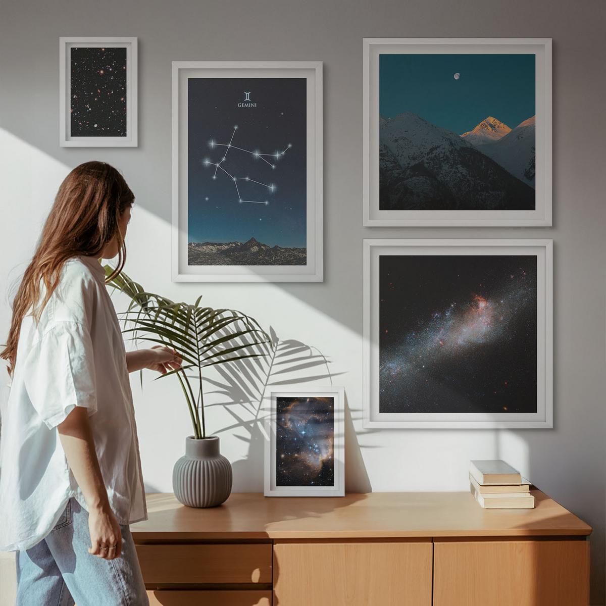 BILDER SET 5er Set - 50x50 cm & 20x30 cm & 40x60 cm Weißer Rahmen - Sterne der Zwillingsgalaxie - Weiß, Kunststoff (40/60cm) - TULUP