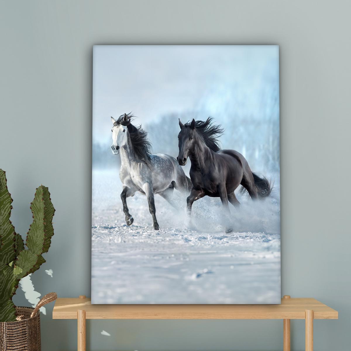 LEINWANDBILD Pferde - Winter - Tiere - Natur - Schnee Wandbild Wohnzimmer 60x80 cm - Anthrazit, Textil (60/80cm) - MuchoWow