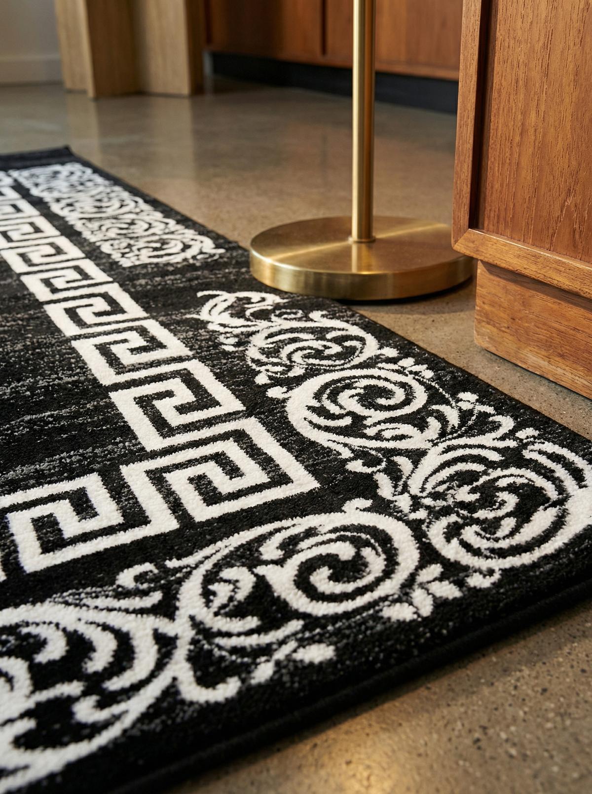 TEPPICH Kurzflor ASPEN in Schwarz, mit Mäander-Muster, 80 x 150 cm - Schwarz, Textil (150/80cm) - KADIMA DESIGN