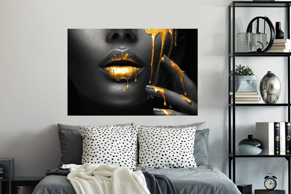 WANDTATTOO Frau - Schwarz - Gold - Gesicht - Lippen Wandsticker 120x80 cm - Goldfarben, Kunststoff (120/80/0.1cm) - MuchoWow