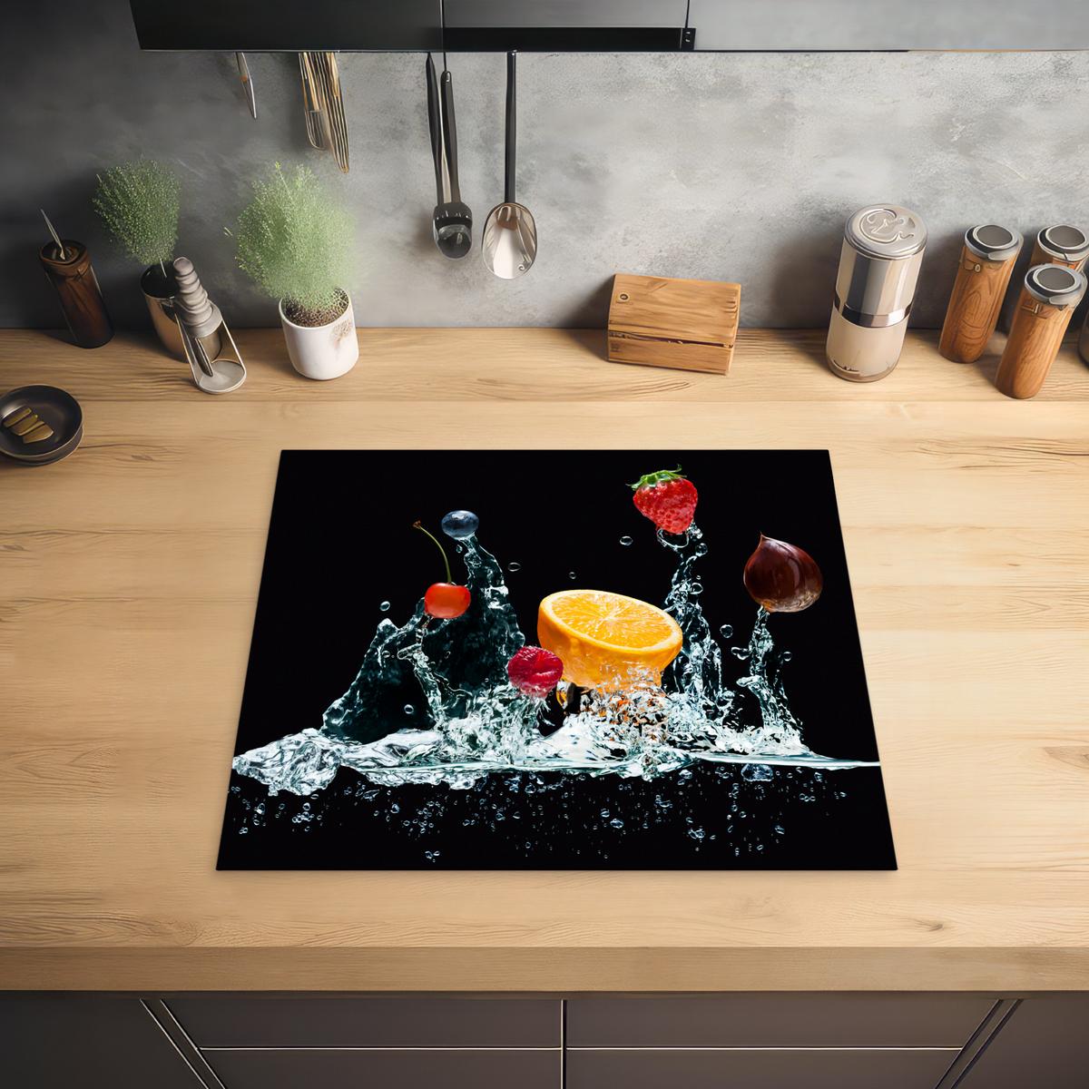 HERDABDECKPLATTE Wasser - Obst - Orange - Erdbeere - Kirsche - Schwarz Herdabdeckung Induktionsfeld 60x52 cm - Orange, Kunststoff (60/52/0.2cm) - MuchoWow