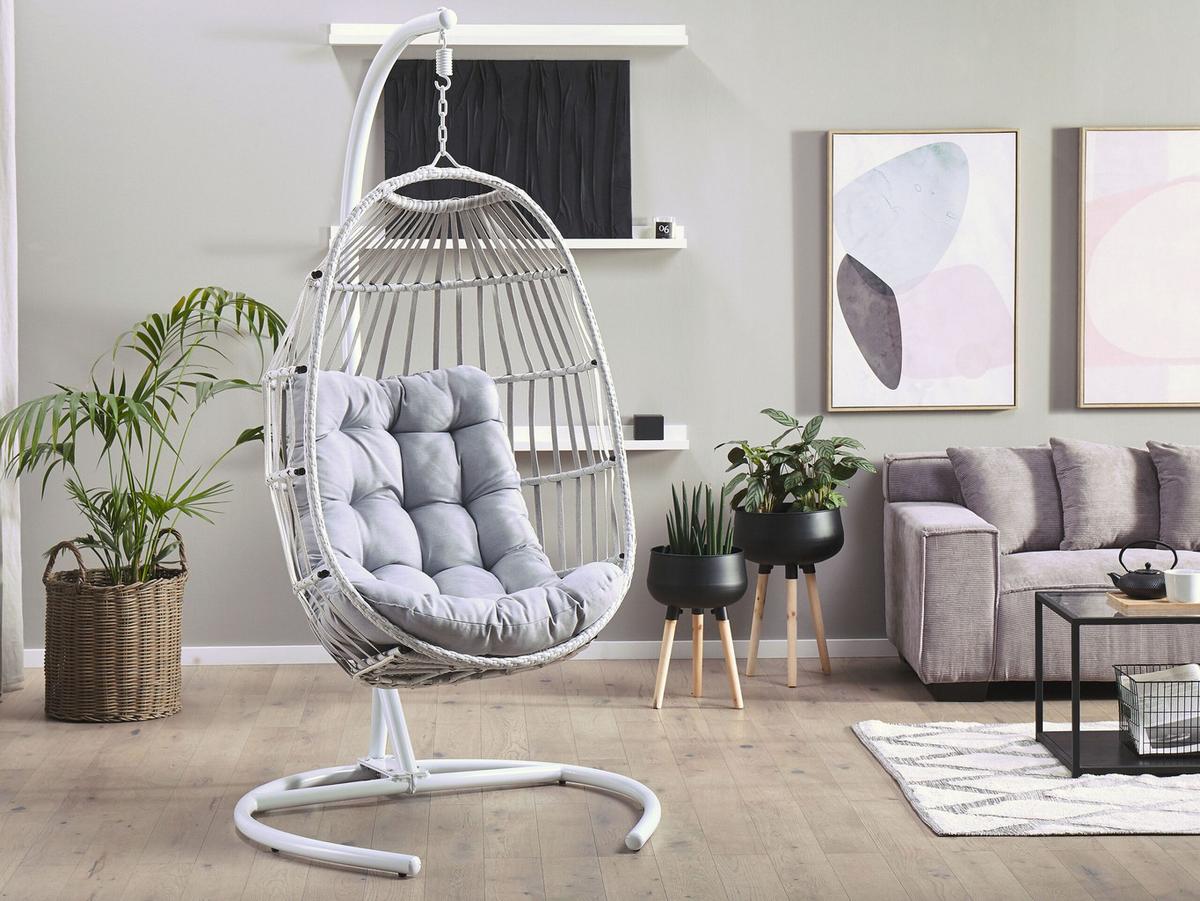 HÄNGESESSEL mit Gestell PE Rattan hellgrau 105 cm Sesia - Hellgrau, Textil (105/198/105cm) - Beliani