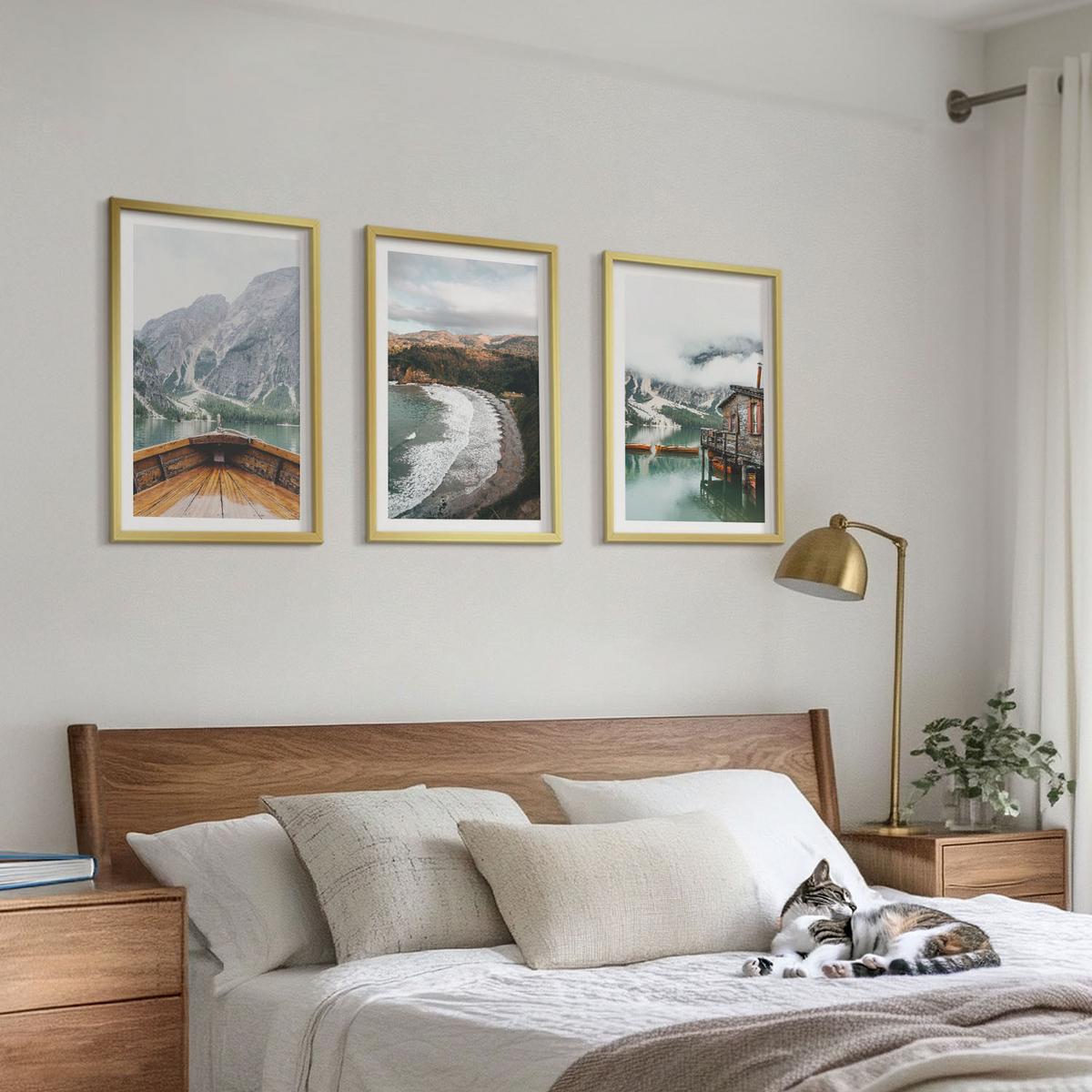 BILDER SET 3er Set - 40x60 cm Goldrahmen - Berge, See, Boot, Strand, Landschaft - Goldfarben, Kunststoff (40/60cm) - TULUP