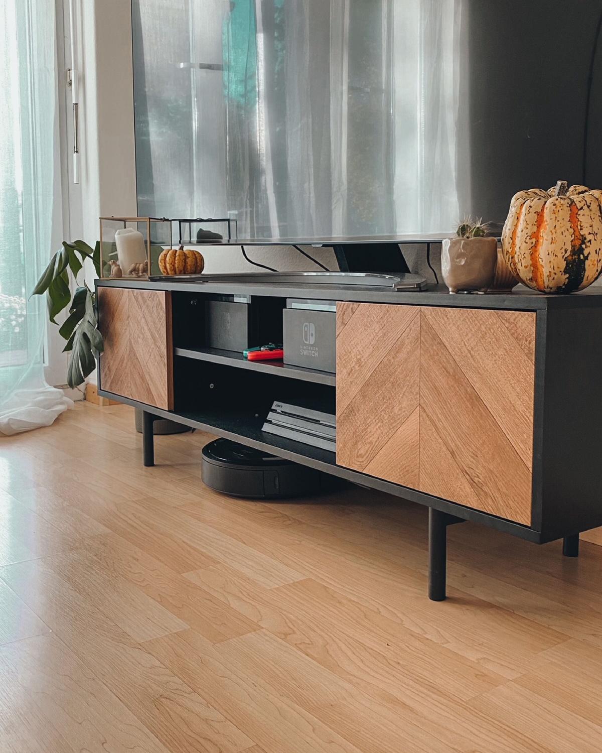 TV-MÖBEL Hellbraun, Schwarz SALINA 40/140/45 cm - Hellbraun, Holzwerkstoff (140/45/40cm) - Beliani