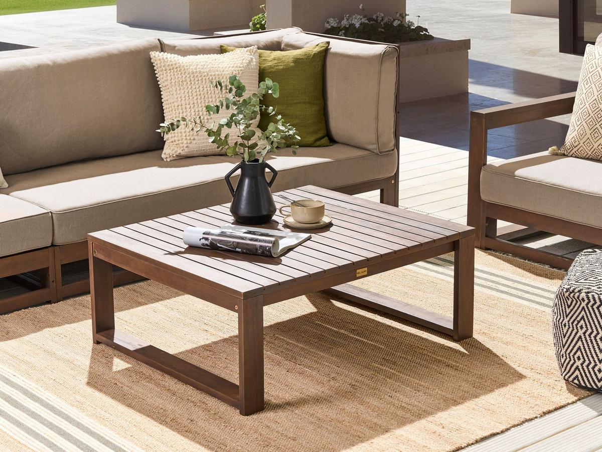 GARTEN BEISTELLTISCH zertifiziertes Akazienholz dunkelbraun 90/75 cm Timor - Dunkelbraun, Holz (90/75/35cm) - Beliani