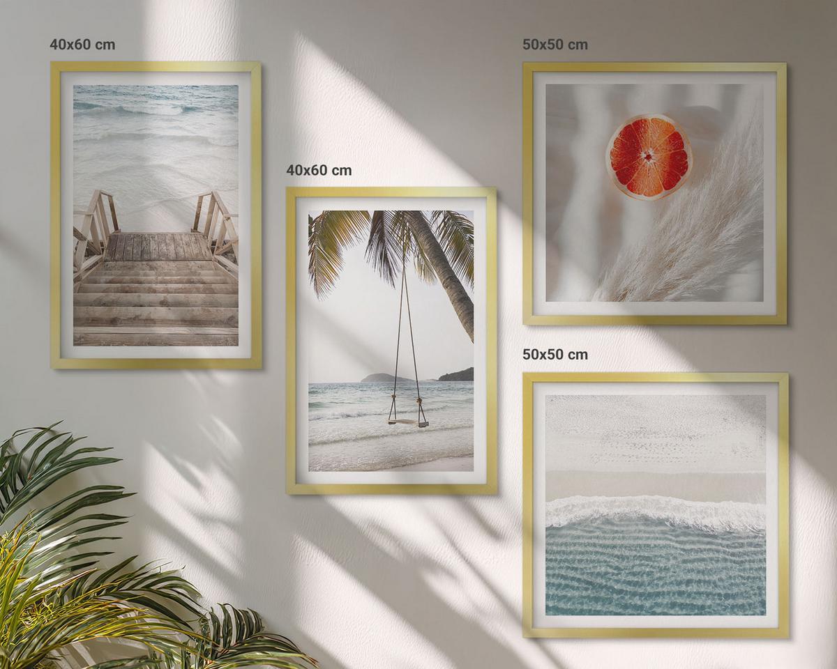 BILDER SET 4er Set - 50x50 cm & 40x60 cm Goldrahmen - Strandatmosphäre dank hölzerner Treppen. - Goldfarben, Kunststoff (50/50cm) - TULUP