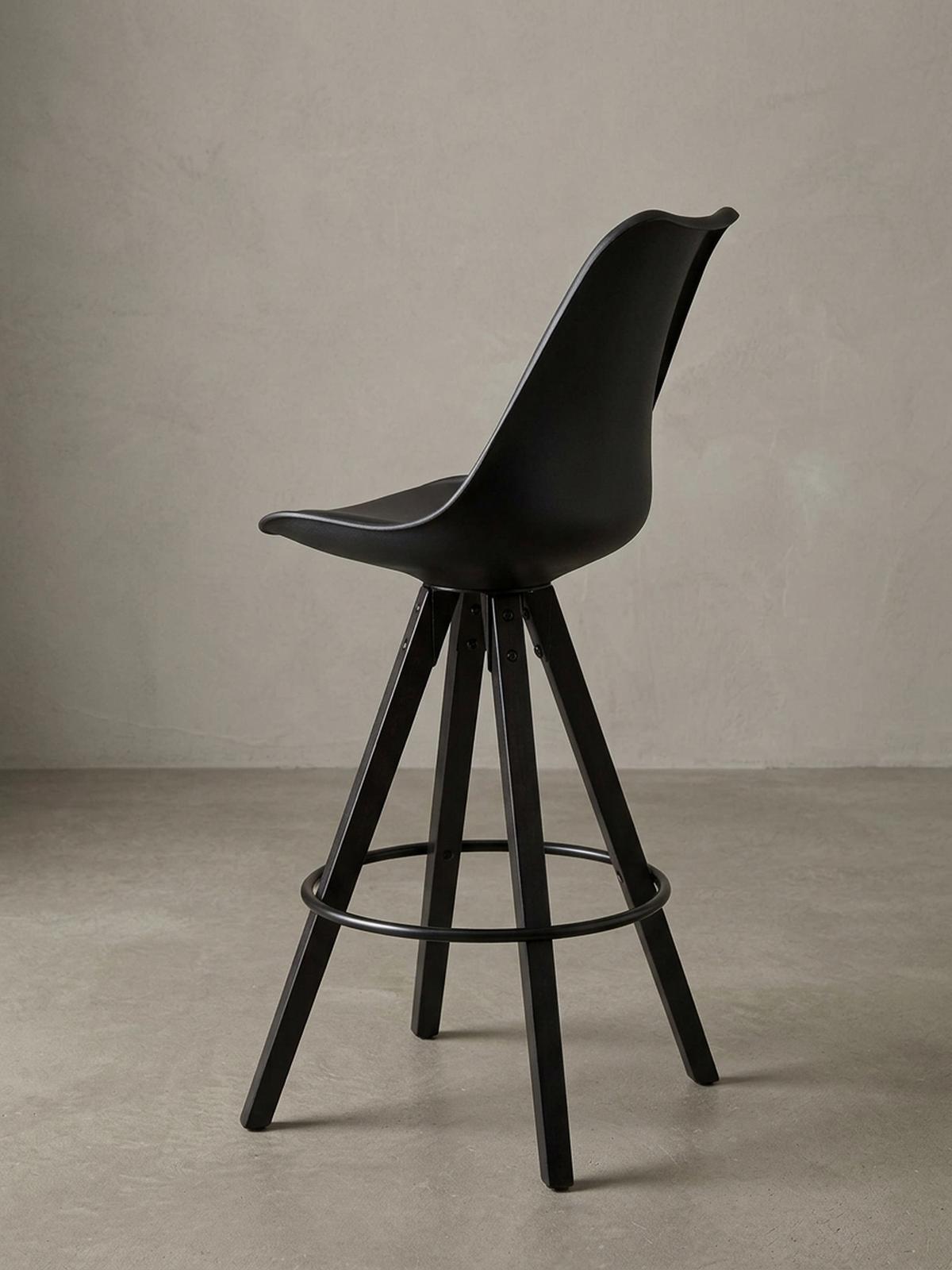 BARHOCKER – Skandinavisch, Kunstleder, Rückenlehne, X-Beine mit Metallring - Schwarz, Holz/Kunststoff (49/113/53cm) - KADIMA DESIGN