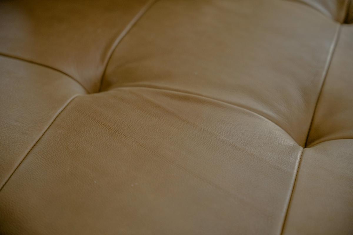 MODULSOFA MIT HOCKER WIOLO 3ER SET Beige Leder - Beige/Silberfarben, Leder/Metall (350/83/350cm) - KAWOLA