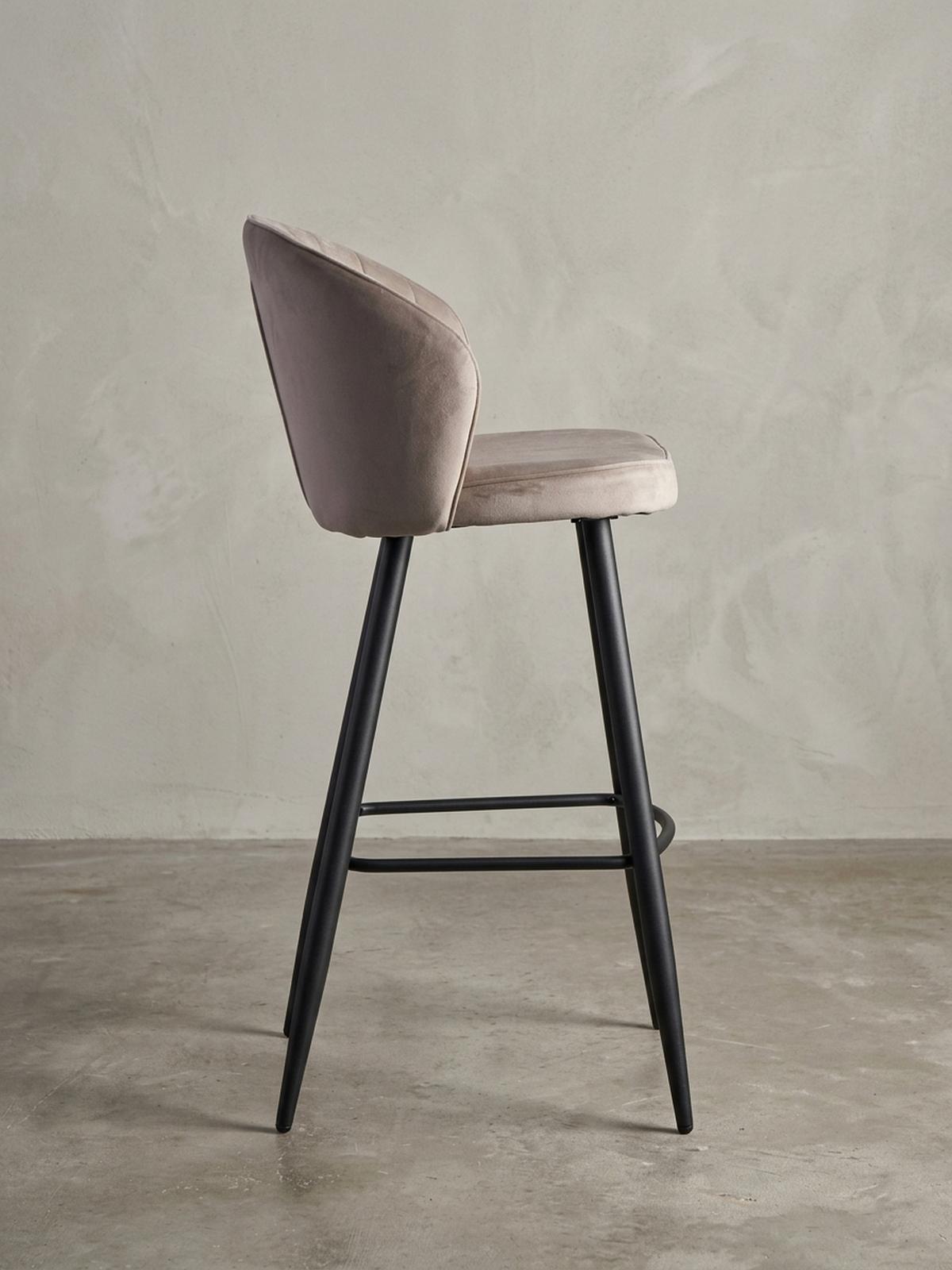 BARHOCKER Samt Metallbeine Skandi-Stil ADIGE, Beige 56x53x103 cm - Beige/Schwarz, Textil/Metall (56/103/53cm) - KADIMA DESIGN