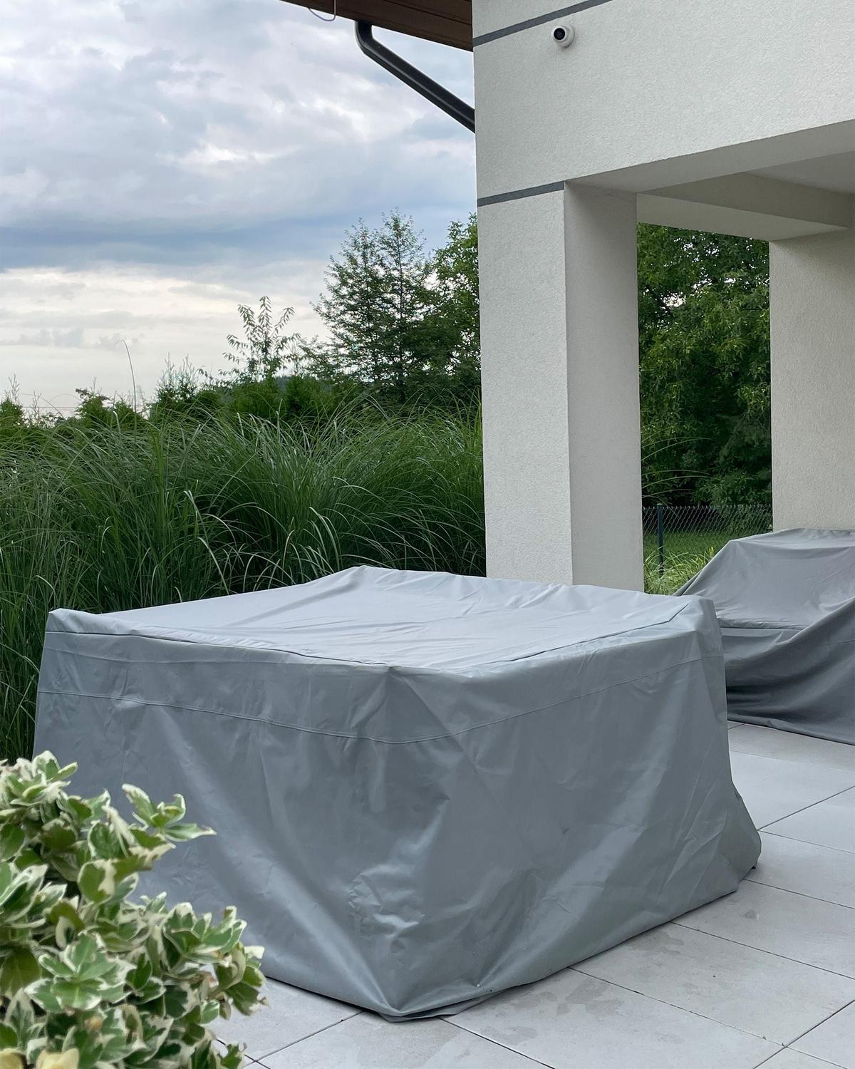 REGENSCHUTZ für Gartenmöbel grau 210/150/90 cm Chuva - Grau, Kunststoff (210/90/150cm) - Beliani