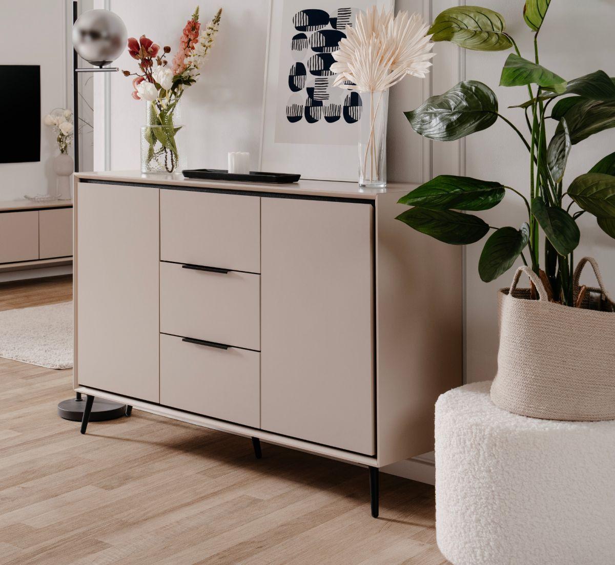SIDEBOARD sand, schwarz 135 cm, Kommode mit Soft-Close-Funktion - Sandfarben/Schwarz, Holzwerkstoff/Kunststoff (135/90/38cm) - Furn.Design