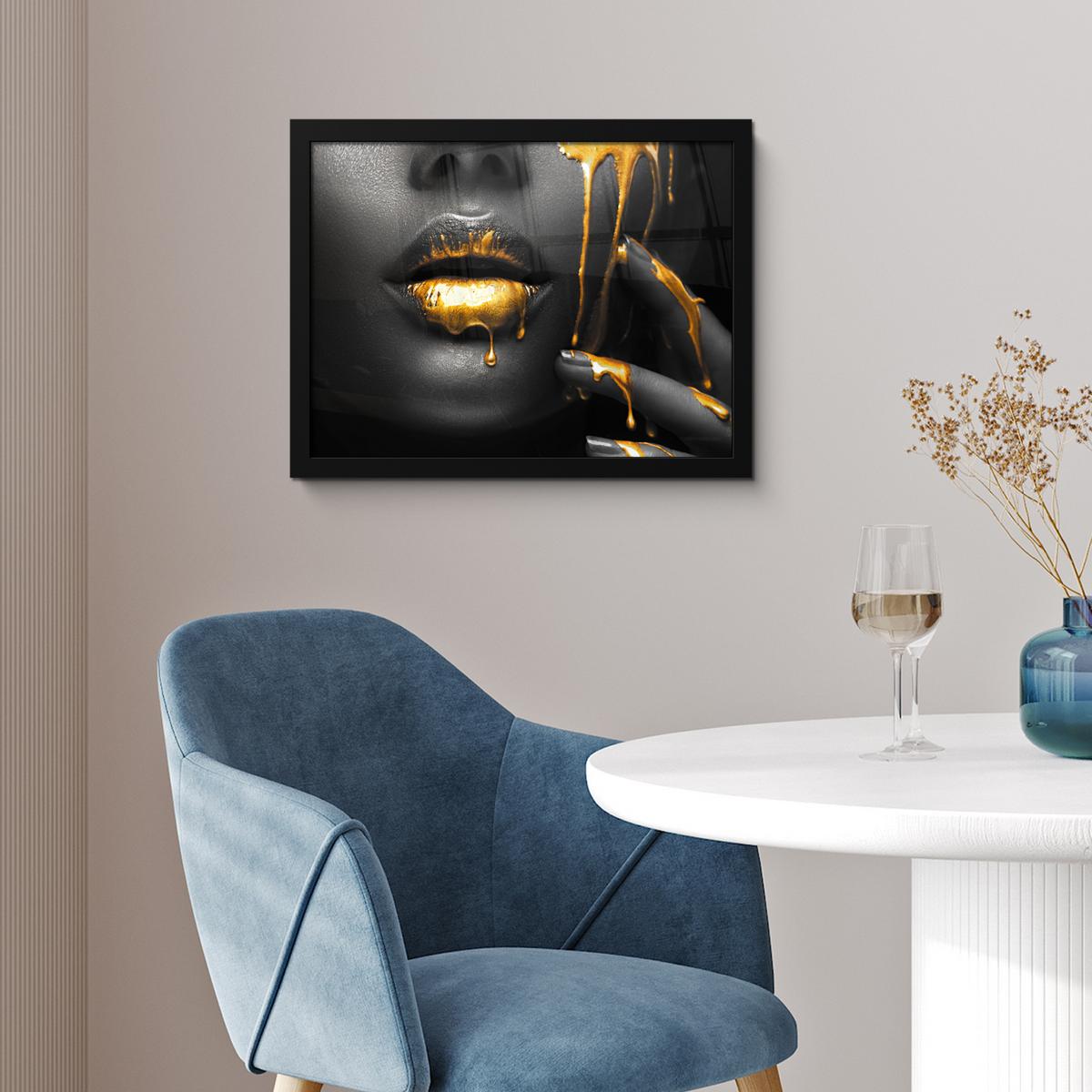 POSTER MIT RAHMENGERAHMTES BILD Frau - Schwarz - Gold - Gesicht - Lippen 40x30 cm - Goldfarben, Papier (40/30cm) - MuchoWow