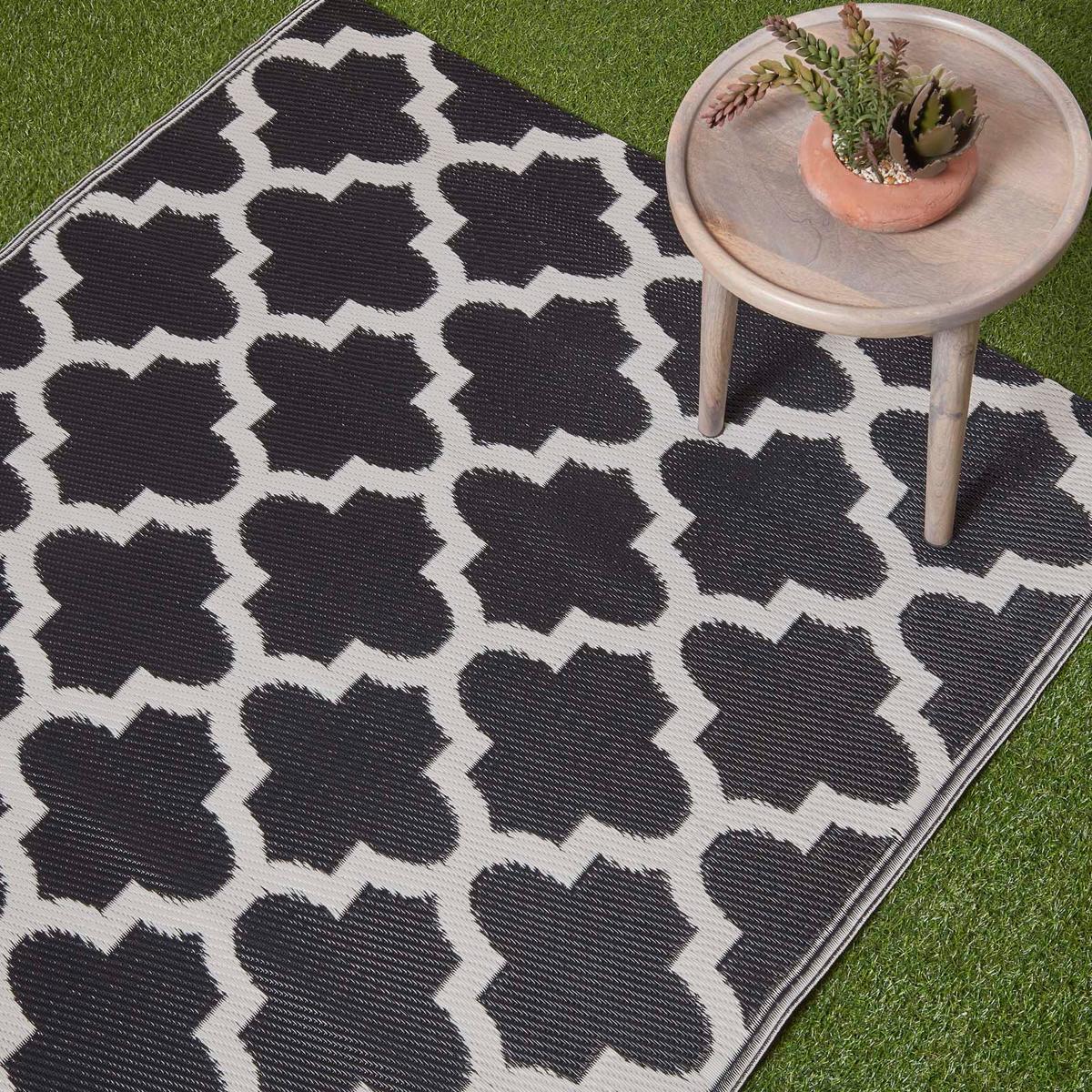 OUTDOORTEPPICH Nola, geometrisch gemustert 150/240 cm - Schwarz, Kunststoff (150/240cm) - Homescapes
