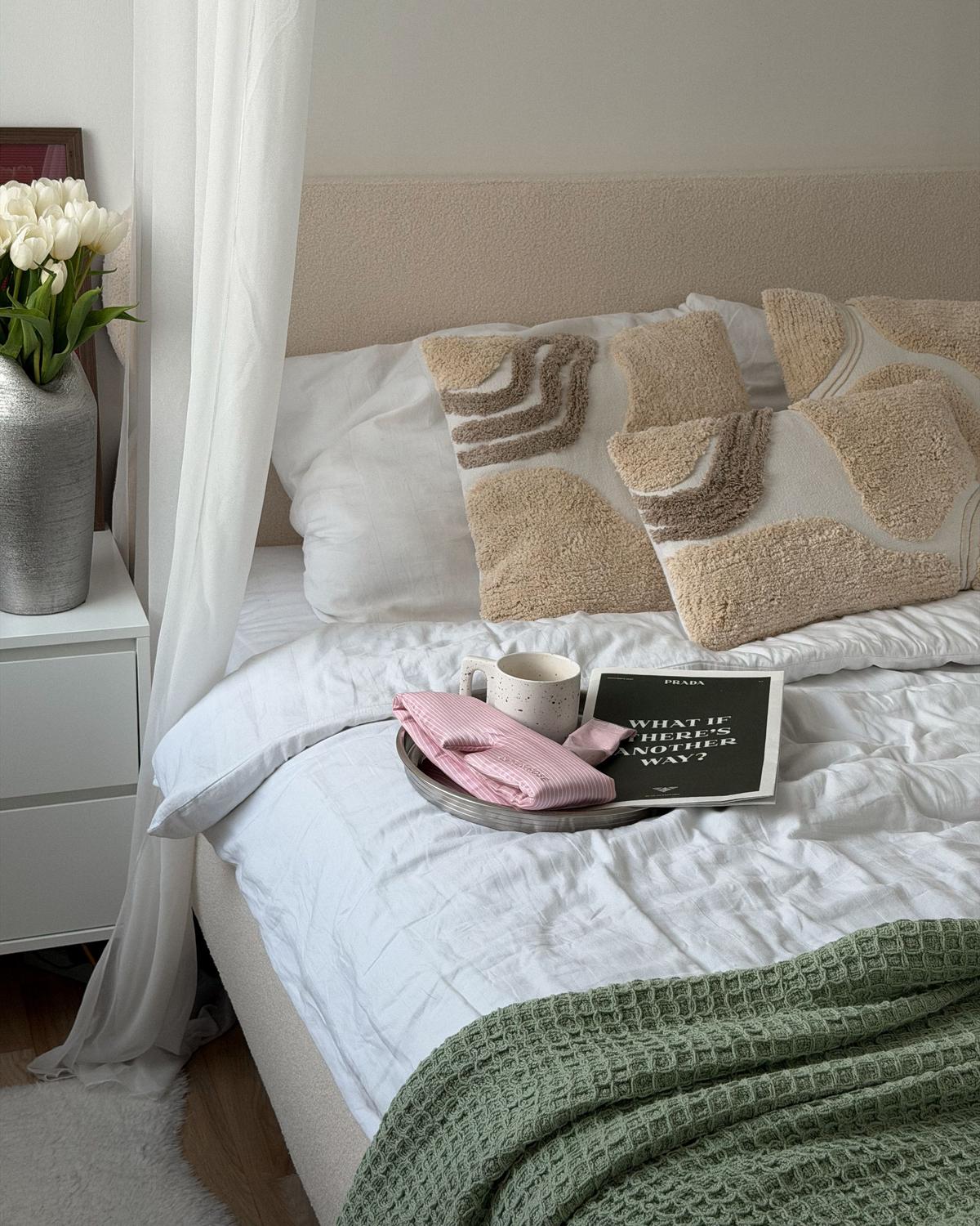 BETT mit Lattenrost 160/200 cm Bouclé Cremeweiß Lessay - Creme, Textil (160/200cm) - Beliani