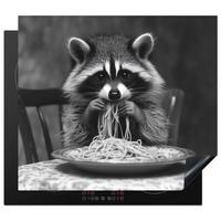 HERDABDECKPLATTE Waschbär - Niedlich - Pasta - Tischtuch - Schwarz - Weiß Ceranfeldabdeckung 59x52 cm - Grau, Kunststoff (59/52/0.2cm) - MuchoWow