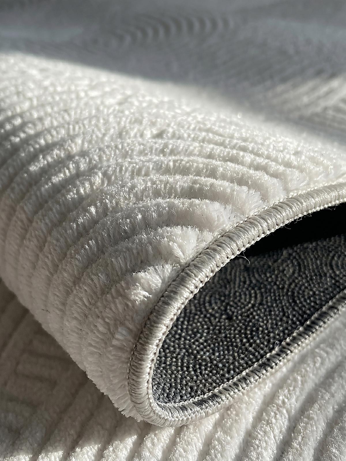 KURZFLORTEPPICH Antirutsch Geometrisch DALAR Polypropylen Weiß 140 x 200 cm - Weiß, Textil (140/200cm) - KADIMA DESIGN