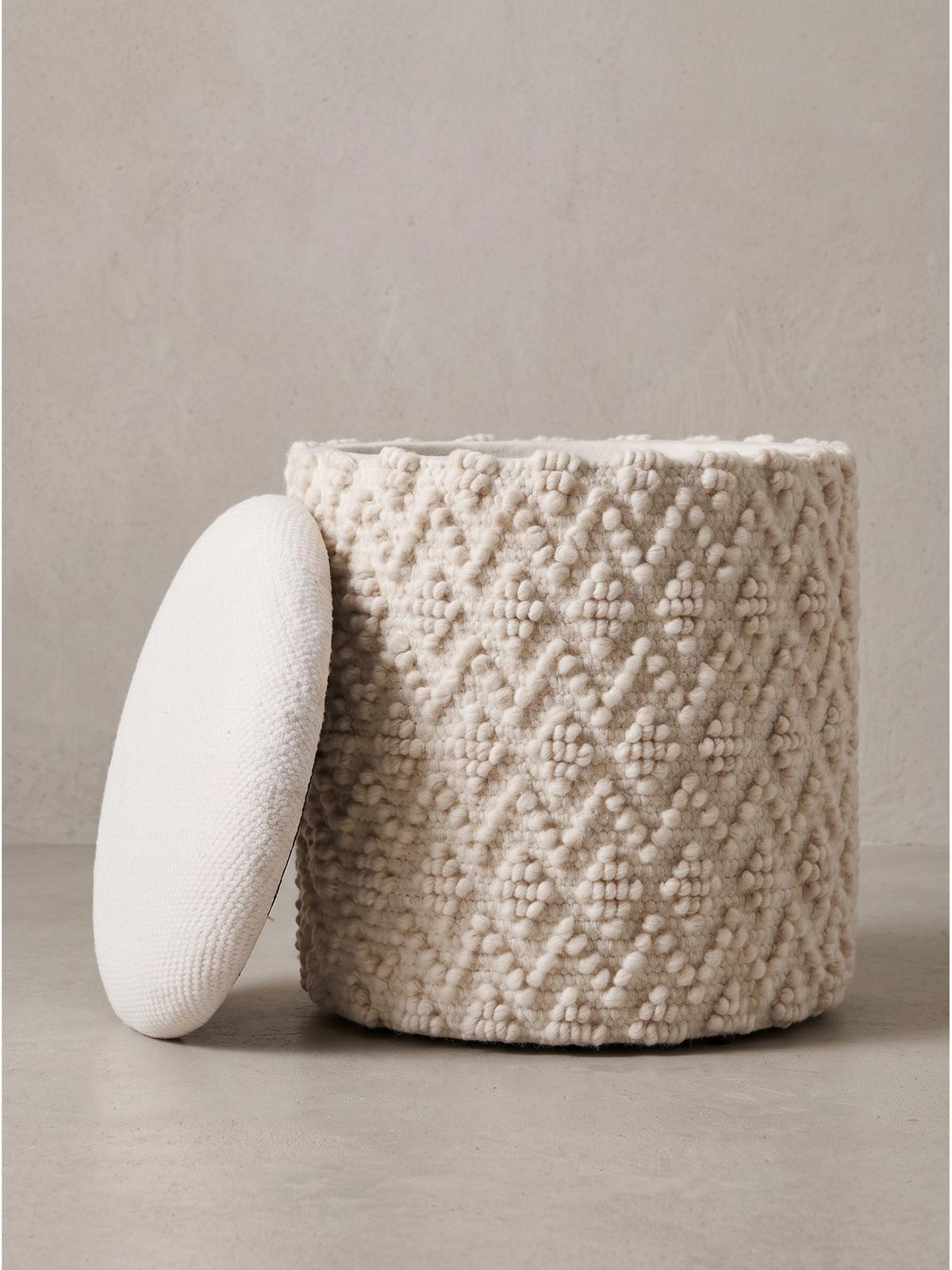 SITZHOCKER RHONE, Stoff, mit Textilbezug, mit Noppenstruktur, Creme, Ø 40 x 45 cm - Beige/Creme, Textil (40/45/40cm) - KADIMA DESIGN