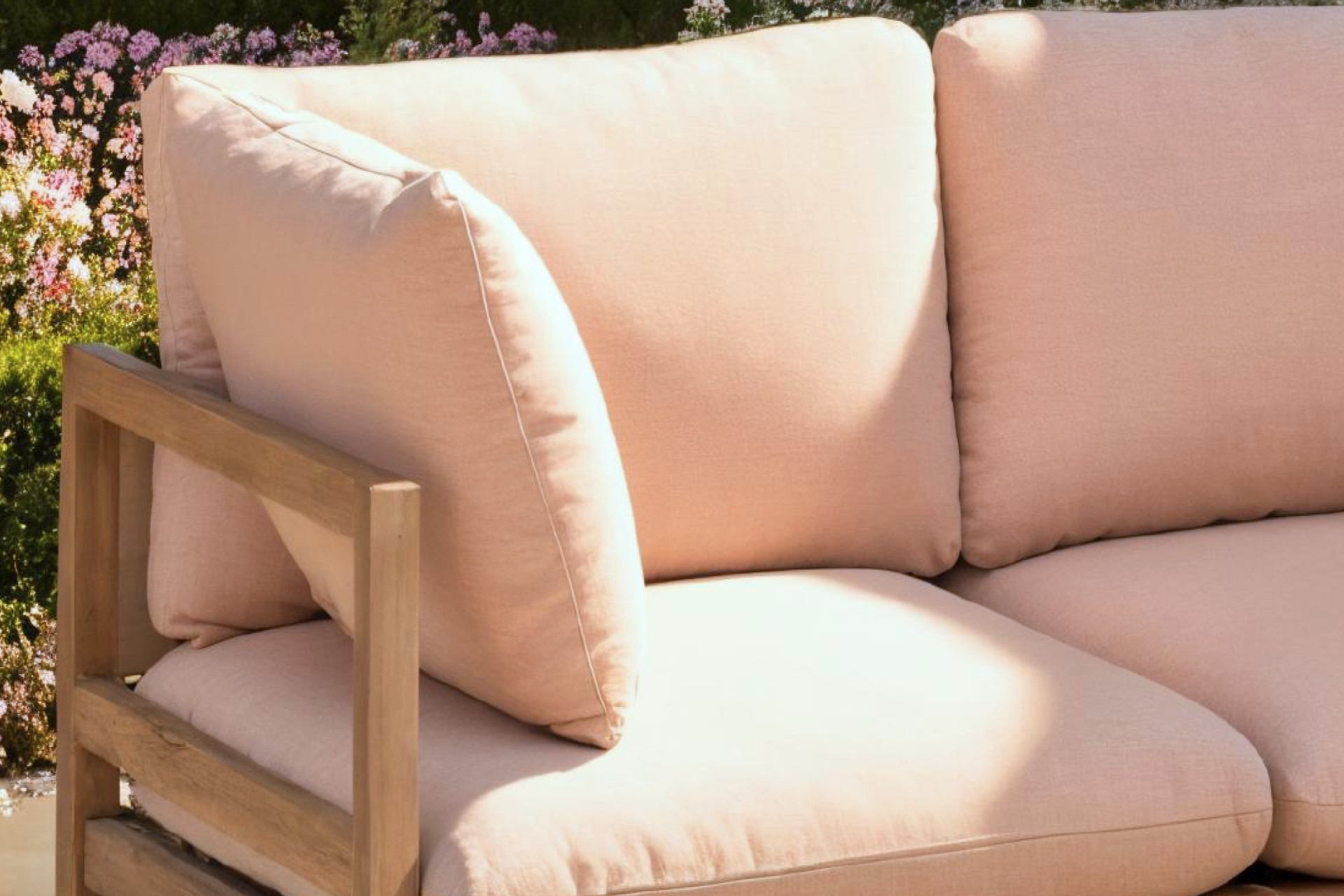 Loungegarnitur Naturfarben Echtholz massiv Akazie geölt inkl. Kissen Rosa Outdoorstoff 