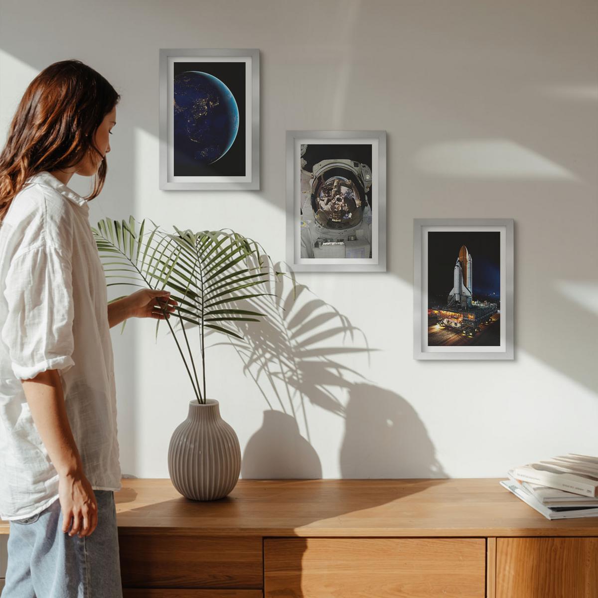 BILDER SET 3er Set - 20x30 cm Silberner Rahmen - Weltraum Erde Astronaut Rakete - Silberfarben, Kunststoff (20/30cm) - TULUP