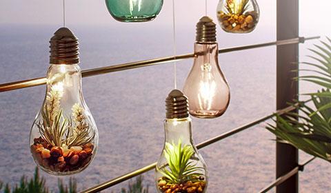 Romantische Dekoleuchte mit sparsamen LEDs günstig kaufen von mömax.