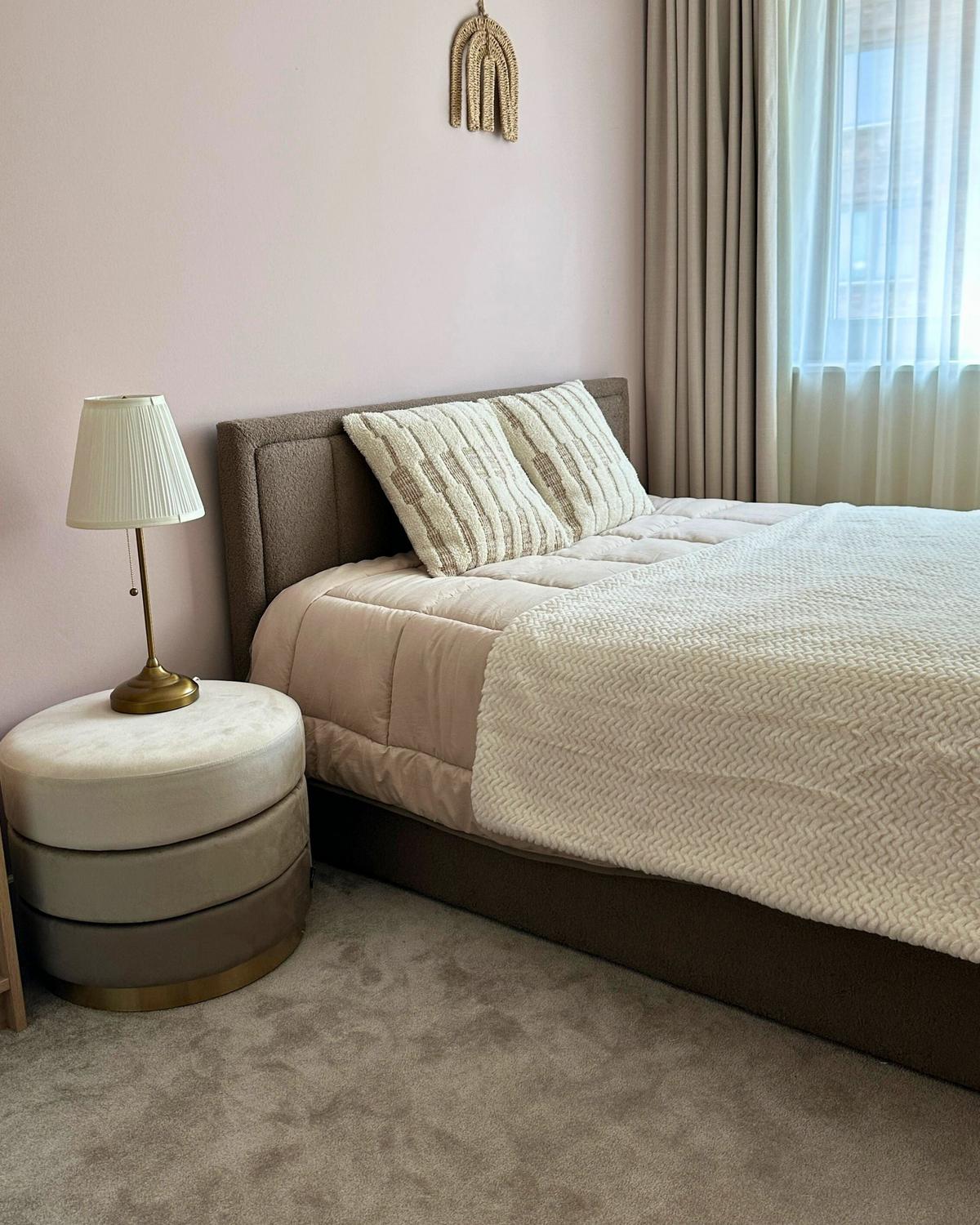 BETT mit Stauraum 140/200 cm Bouclé Taupe Montlaur - Taupe, Textil (140/200cm) - Beliani