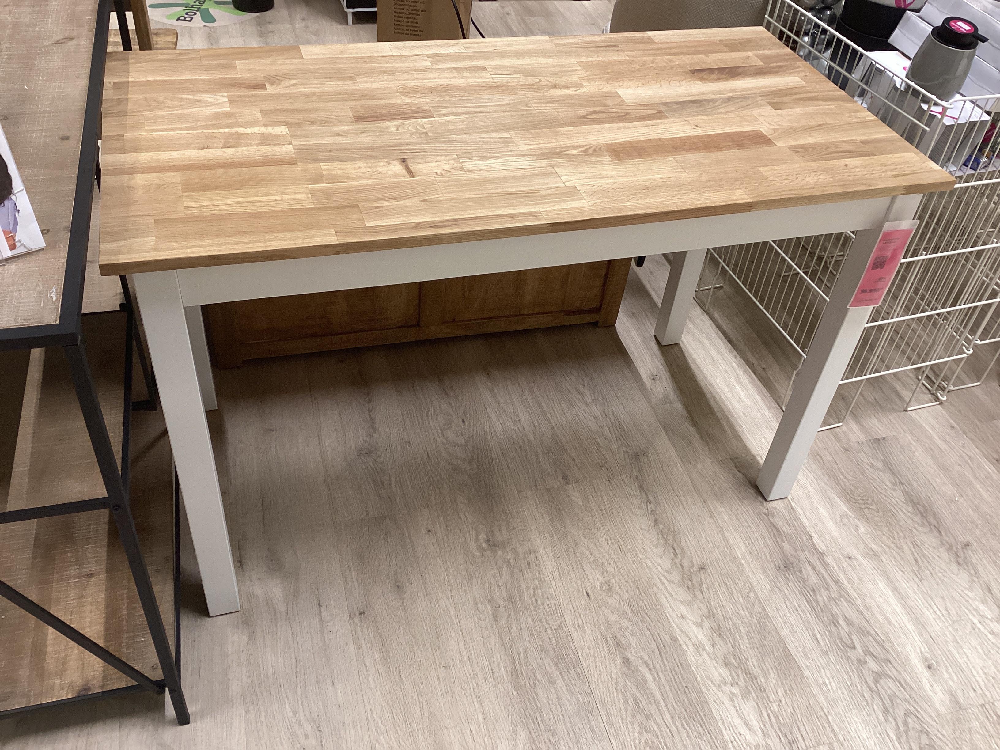 ÉTKEZŐASZTAL ANTALIA