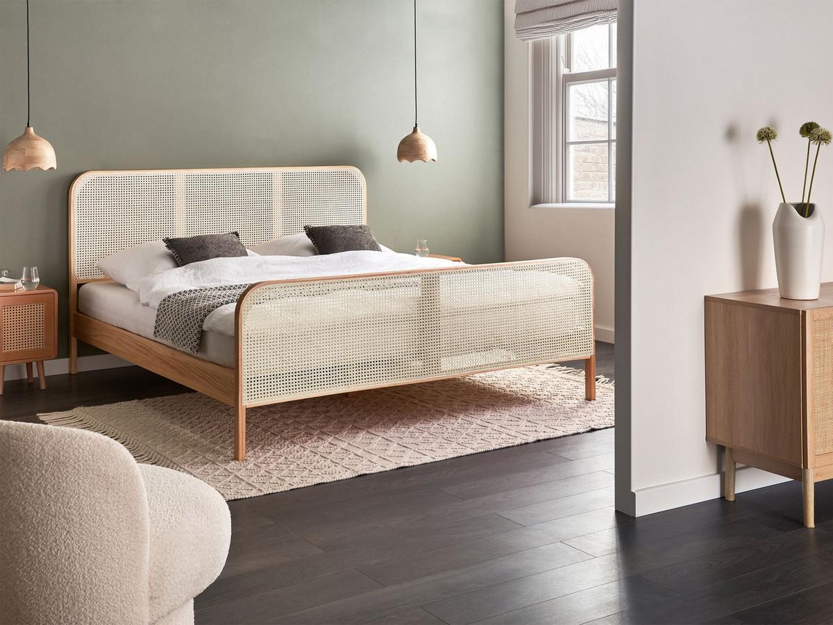 BETT mit Lattenrost 180/200 cm Kiefernholz Hellbraun Gonfaron - Hellbraun, Holz (180/200cm) - Beliani