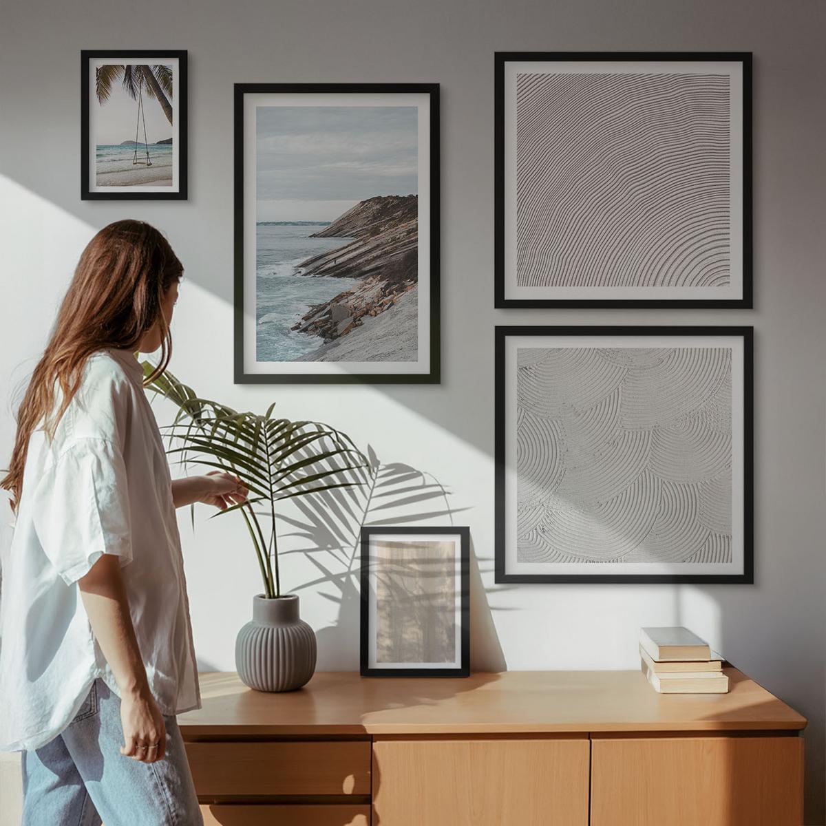 BILDER SET 5er Set - 50x50 cm & 20x30 cm & 40x60 cm Schwarzer Rahmen - Sommerlicher Sandstrand mit Meerblick - Schwarz, Kunststoff (40/60cm) - TULUP