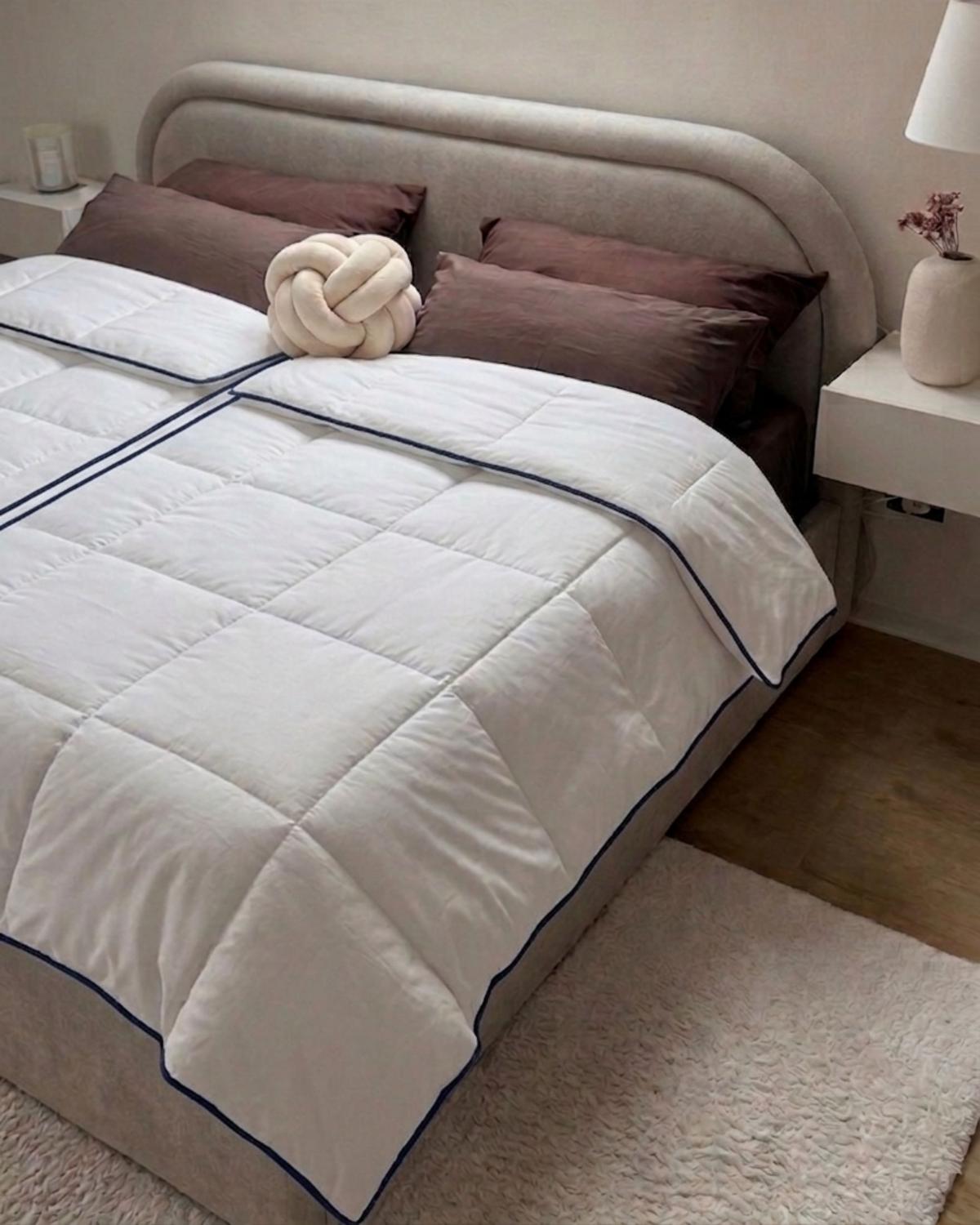 BETTDECKE Mikrofaser Mittelwarm 135/200 cm Howerla - Weiß, Textil (200/135cm) - Beliani