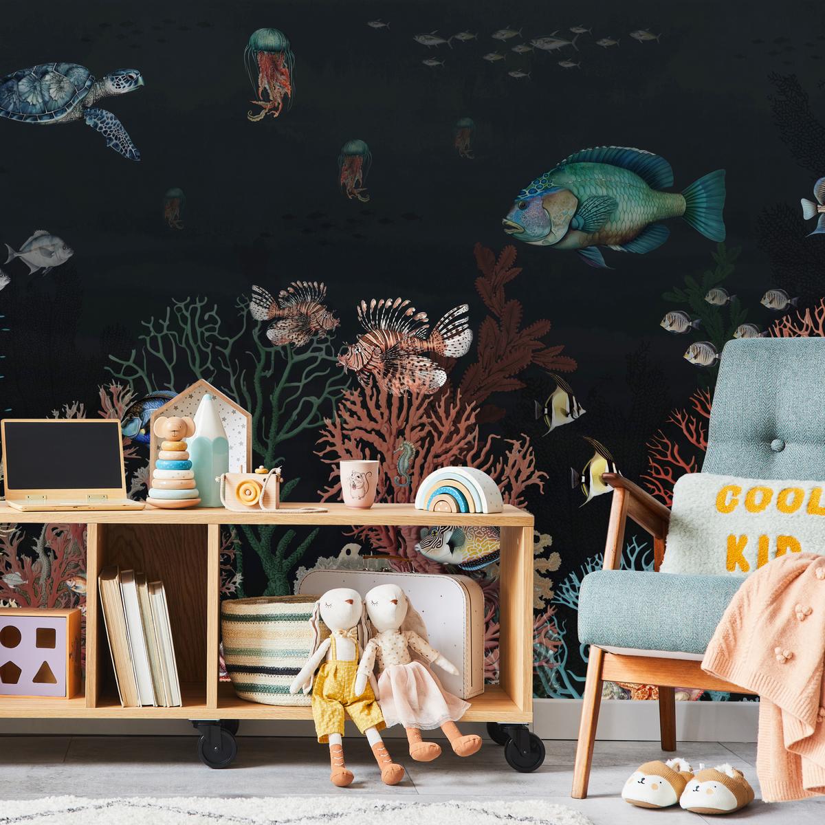 FOTOTAPETE für Badezimmer Bunter Unterwasser Pflanzen Riff Fische 500x350 - Rot/Schwarz, Papier (500/350cm) - Muralo