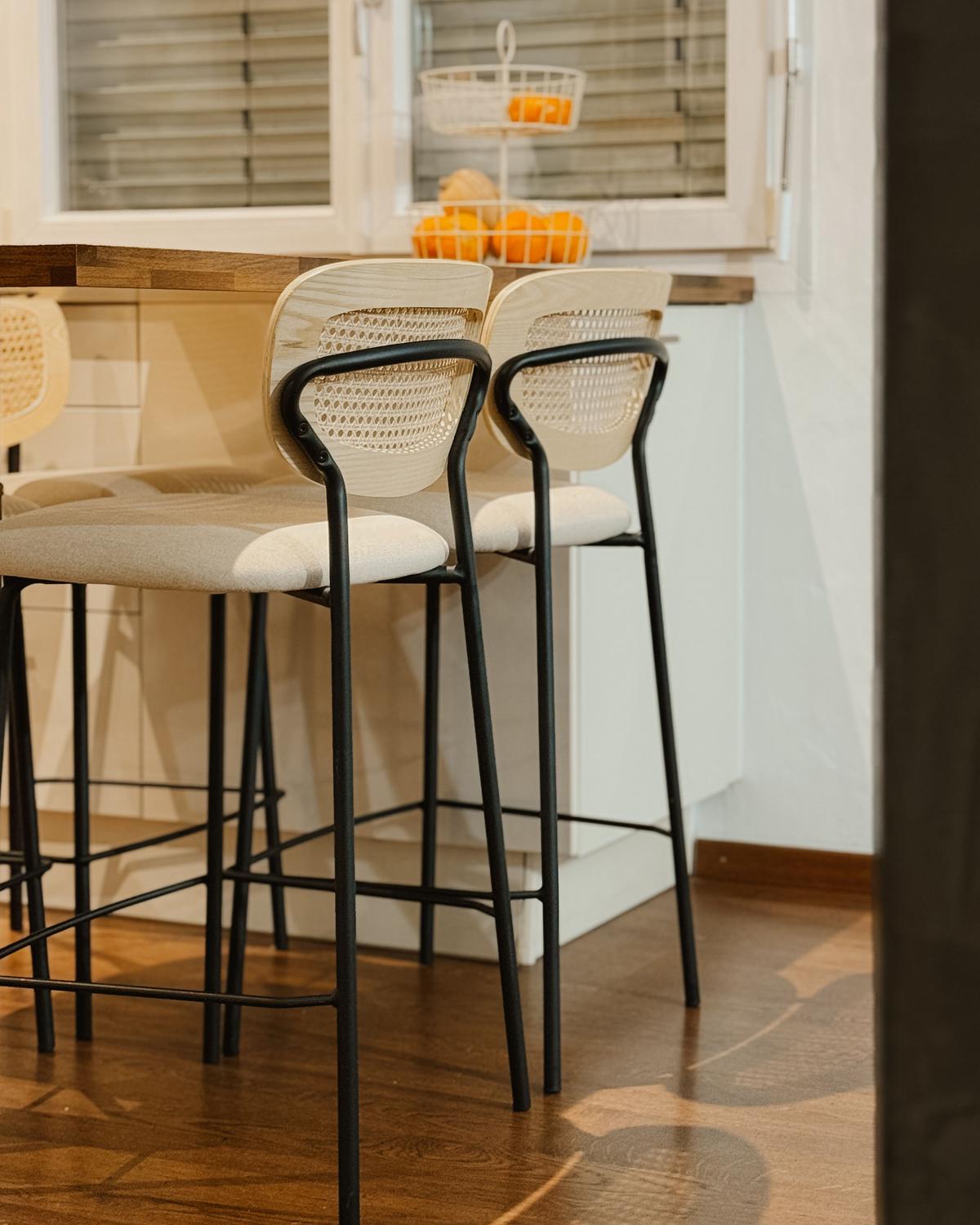 BARSTUHL 2er-Set Rattan/Metall hellbeige Mayetta - Beige/Schwarz, Textil (45/90/43cm) - Beliani
