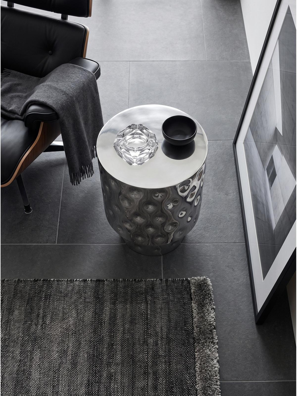 BEISTELLTISCH MAYENNE, Aluminium, handgefertigt, Silber, Ø 36 x 50 cm - Silberfarben, Metall (36/36/50cm) - KADIMA DESIGN