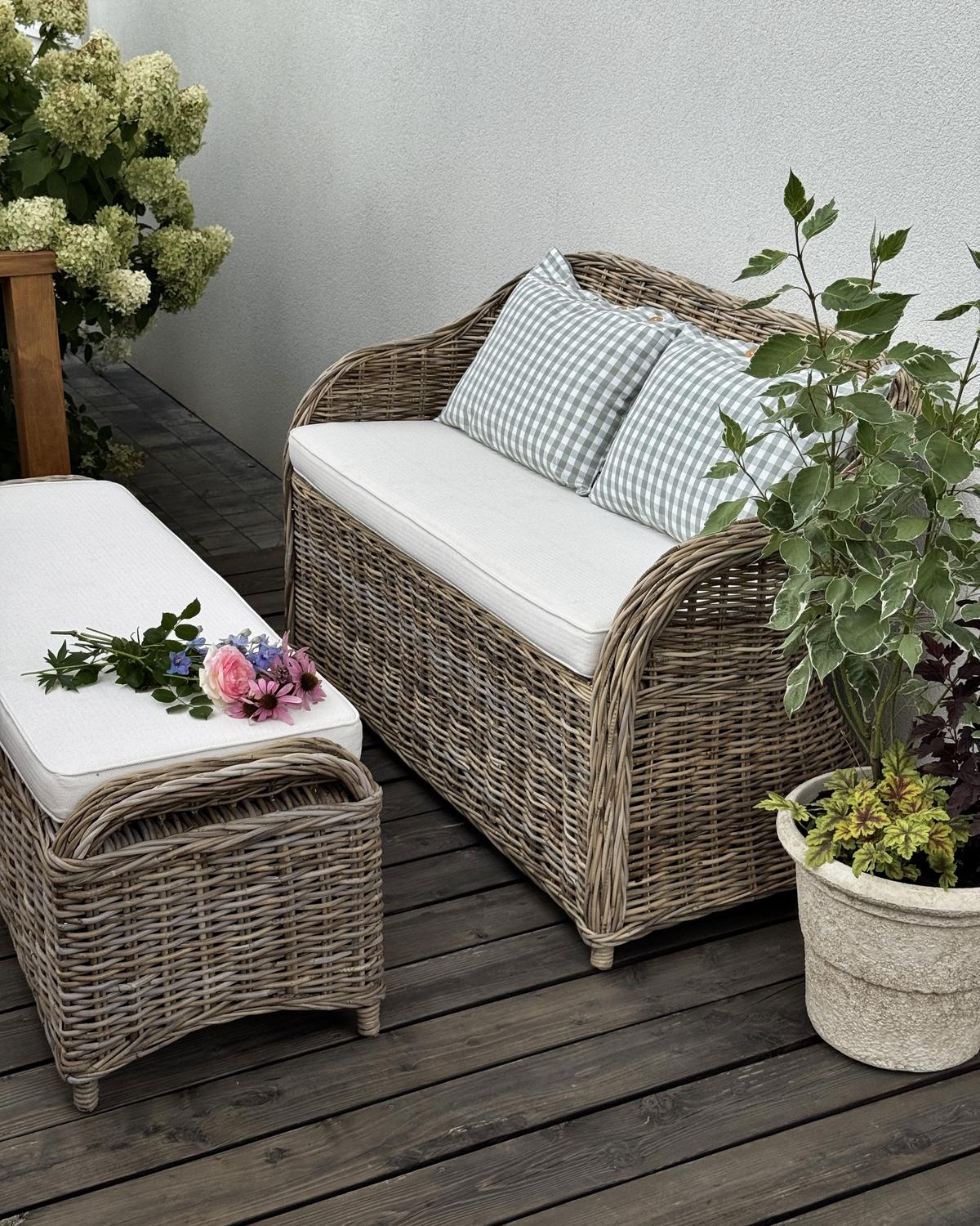 GARTENSOFA 2-Sitzer mit Ottomane Naturfarben Susua - Naturfarben/Weiß, Naturmaterialen (141/86/69cm) - Beliani