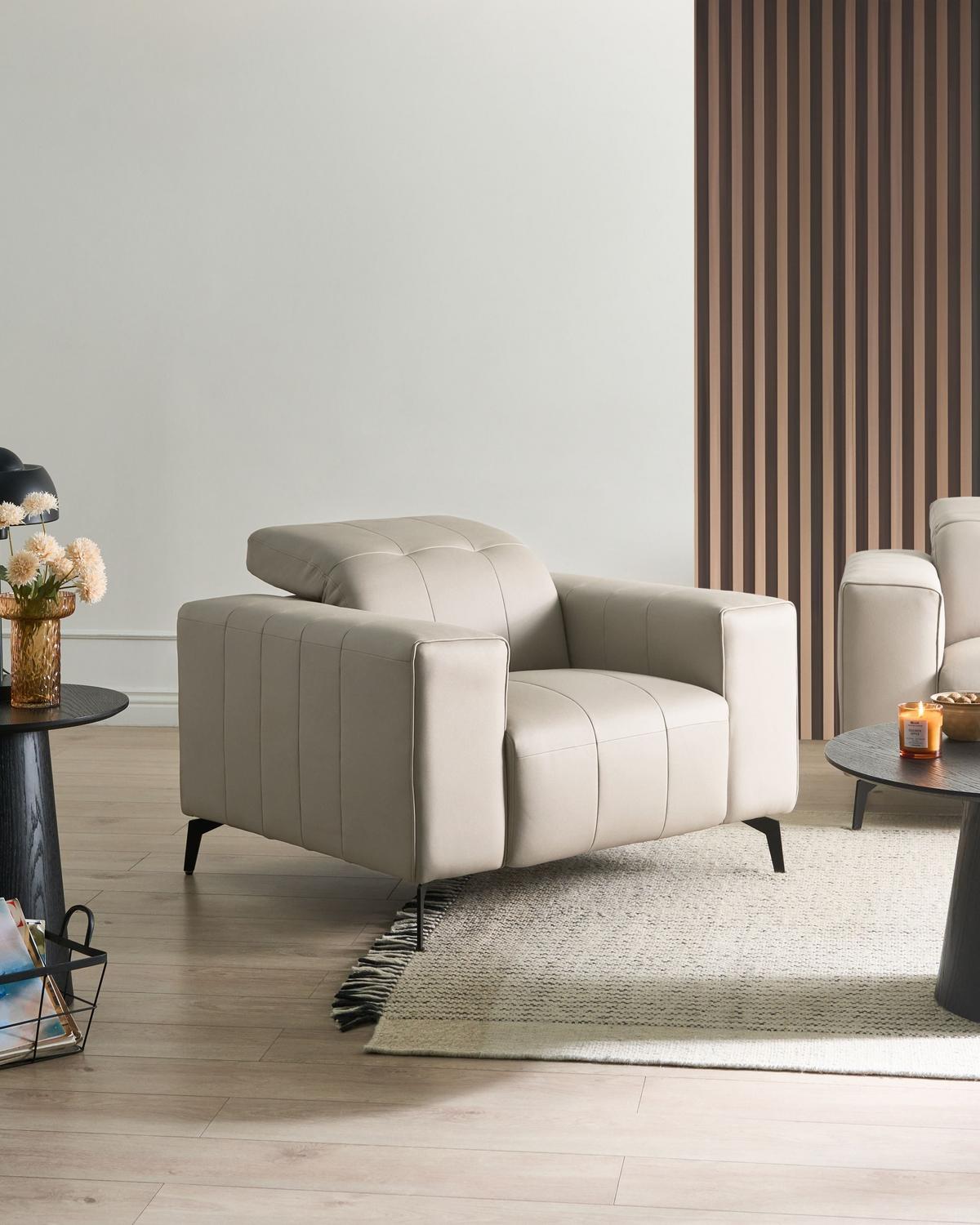 SESSEL Stoff Hellbeige Ommel - Beige, Textil (110/80/102cm) - Beliani