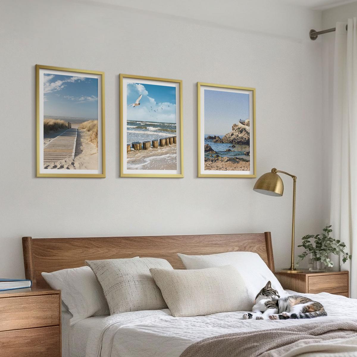 BILDER SET 3er Set - 40x60 cm Goldrahmen - Strand Holzsteg Klippen - Goldfarben, Kunststoff (40/60cm) - TULUP