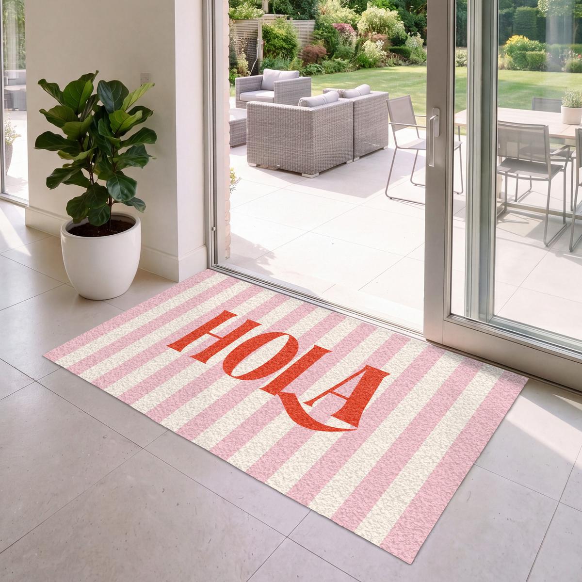 FUSSMATTE Hola - Zitat - Streifen - Pastell - Rosa - Rot - Weiß Schmutzfangmatte 150x90 cm - Rosa, Kunststoff (150/0.4cm) - MuchoWow