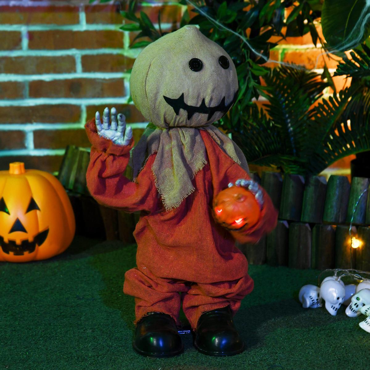 HALLOWEEN-DEKORATION Vogelscheuche 77 cm mit rot leuchtenden Augen, Soundfunktion - Orange, Textil (26/77/60cm) - HOMCOM