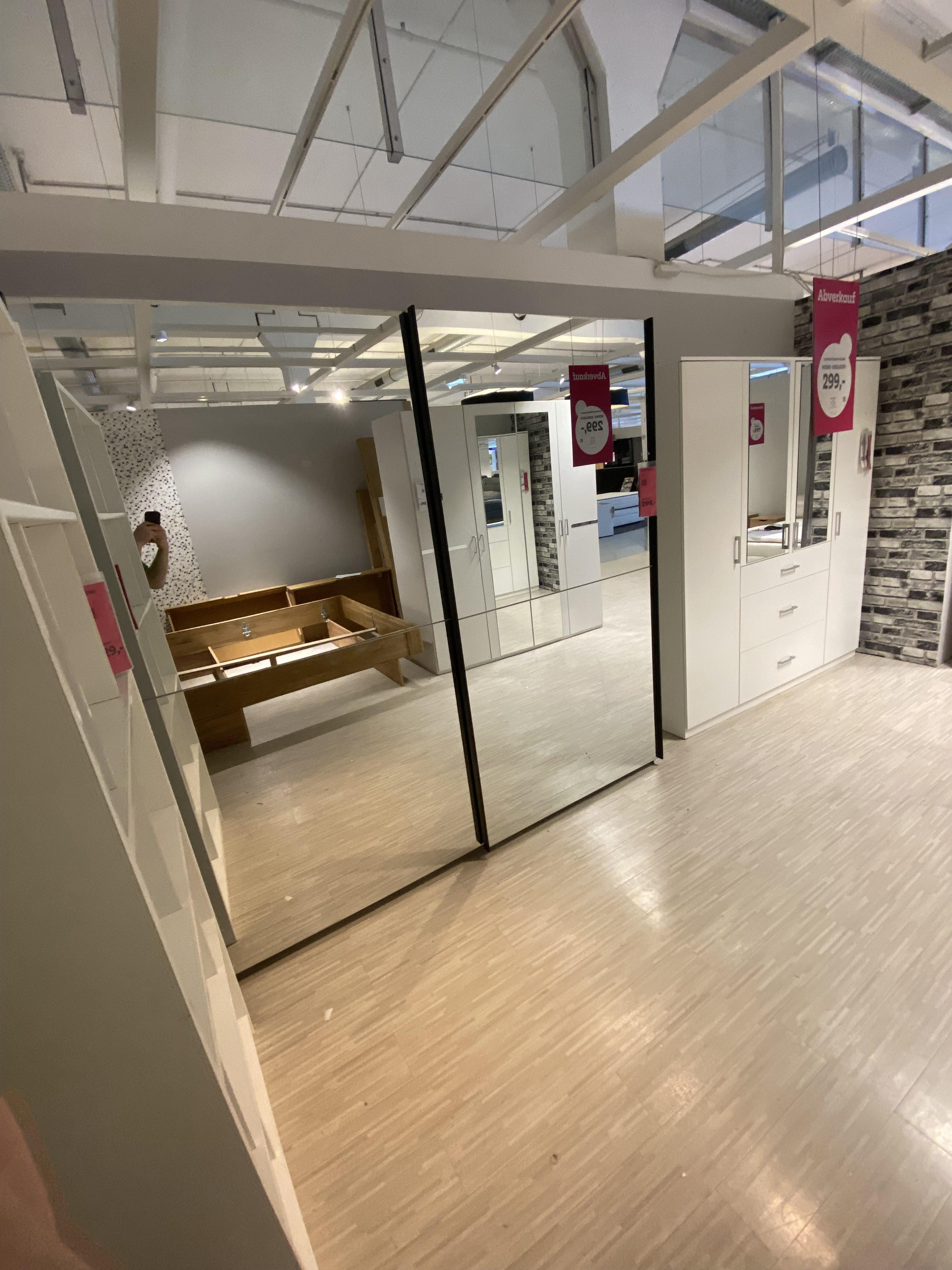 Schwebetürenschrank Noemi